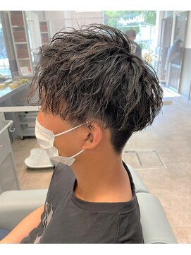 ノイセル 西本町(Noisyle) ソフトツイストパーマワイルドアップバンクツーブロック刈り上げ