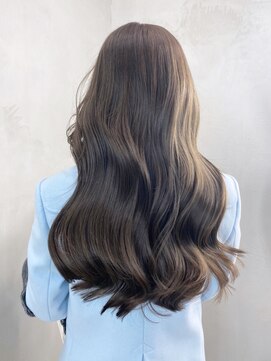 アイティーバイアルバム 藤沢店(IT by ALBUM) オリーブロング_外ハネボブセクションカラーペール_ba380852