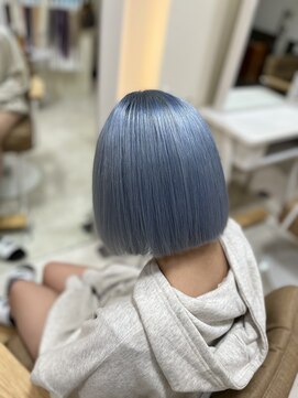 カリーナ(CARINA) ハイトーンカラー/ペールブルー