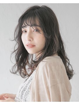 アース 三軒茶屋店(HAIR&MAKE EARTH) 三軒茶屋_レディース_セミロング_ブラック_コテ巻き_パーマ_小顔