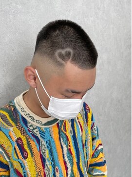 イト(ito) フェードボウズヘア外国人ラッパーがしてる髪型~糸ito~HIRO