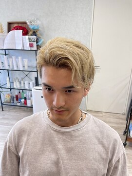 ティーブロード(T-broad) 外人風かきあげスタイル