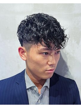 フランクスバーバーリザーブ 人形町店(FRANK’S BARBER RESERVE) スペインカール/スパイラル/パーマ/人形町/　ｙ