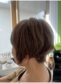 可愛いアシンメトリーショート