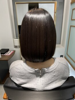 プライムナイン(primenine)の写真/髪質に合わせて最適なトリートメントをご提案。ケアにより縮毛矯正やグレイカラーの効果をより長持ち☆