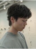 ラフな質感のニュアンスパーマ×スパイキーショートスタイル