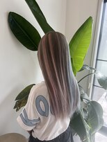 リエンスクレア(RIENS xrea)&nbsp;エフェクトブリーチ×カラフルハイライトエクステ