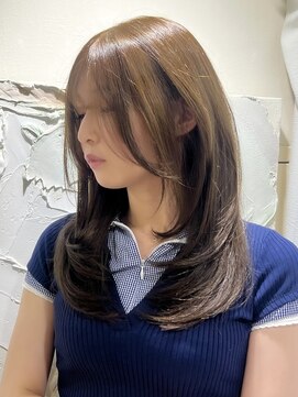 ハチ(HACHI) ワンカールでも可愛すぎる韓国レイヤー&透明感オリーブブラウン