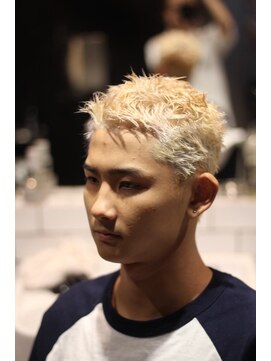 キングスマントーキョー 三鷹店(KINGSMAN TOKYO) イージーパンク