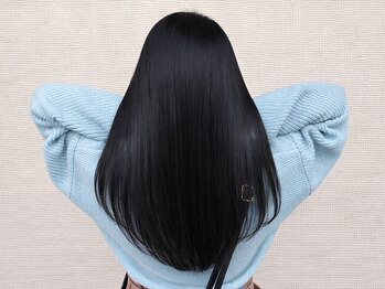 アミリー 成田美郷台店(Amily)の写真/柔らかい地毛風ストレートから、強いクセをしっかりと伸ばす縮毛矯正。あなたに合った薬剤でお悩みを解消!