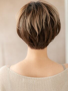 カバーヘアアンドスパ ブリス 浦和(COVER HAIR&SPA bliss) アンブレラカラーひし形抜け感ナチュラルショート20代30代X浦和