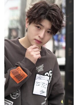 ジョエミバイアンアミ(joemi by Un ami) （joemi 新宿）アップバング　メンズパーマ　無造作パーマ　近江