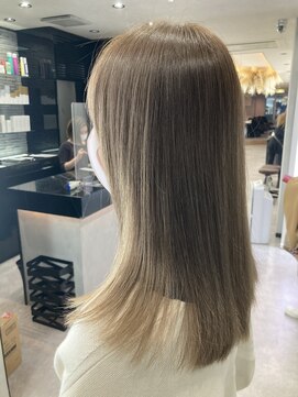 ウィクシー(wixy) 春カラー ミントグレージュ