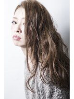 ミエル ヘア 新宿(miel hair)&nbsp;〈mielhair新宿〉バレイヤージュ　大人ウェーブ