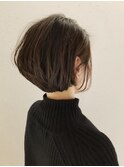 後頭部に丸みをもたせた大人のショートボブ　30代40代50代60代