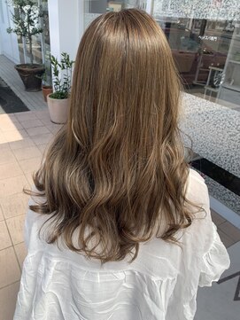 マヤ 昭和店(MYA) ベージュ