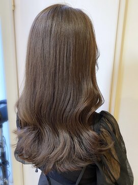 ロンド フィーユ(Lond fille) Chika 大人ワンホンヘア×美髪グレージュカラー