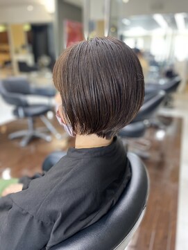 シャンプーボーイエイムス(SHAMPOO BOY aims) ショートボブ