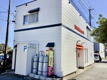 ツインズ アクトスリー 高木瀬店(ツインズ ACTスリー)の雰囲気（駐車場は、お店の北側にあります。）