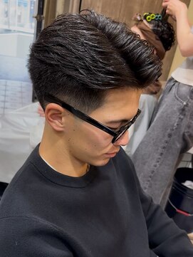 グルーマーズトウキョウ(GROOMER/S TOKYO) men's/メンズ/リバースセンターパート/サーフカール/神保町/眉毛