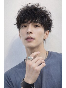 ベル 新宿(Belle) men'shair/センターパート/ツーブロック/シャドウパーマ