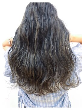 オッジ 六本松店(oggi) デザインカラー