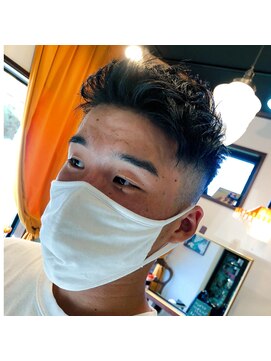 バーバー アカダマ スパーティーショート