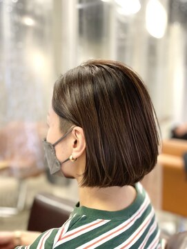 アンプリュス リアン(1+ Unplus lien) ツーブロック切りっぱなしボブハイライトデザインカラー/亀戸