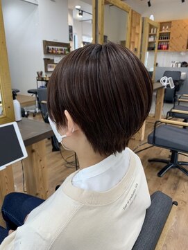 ルッカヘアガーデン バイ ラッシュゴールド(RUCCA HAIR GARDEN by LUSH GOLD) ハンサムショート