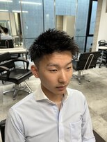 イーラ(era)&nbsp;スーツ短髪ツーブロック束感モテる黒髪シークレットパーマ流行