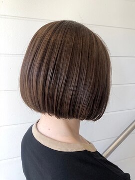 エルベ 千波店(elve) ミニボブ × ベージュ