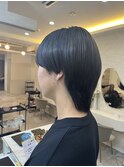 ダークグレー