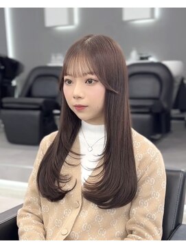 プティ(PUTY) 神戸　三宮　レイヤーカット　顔まわりカット