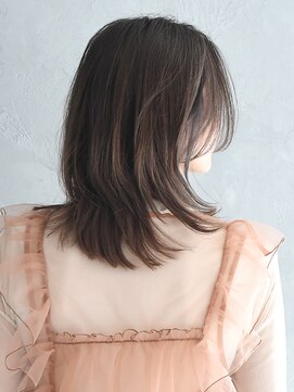 アース 三木店(HAIR & MAKE EARTH) 秋の大人レイヤーショート◎ひし形小顔30代40代