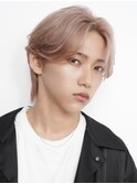 韓国メンズピンクベージュミルクティーカラーセンターパートヘア