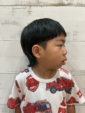 バロン(Ballon) キッズカット【ツーブロック×ハイライト】