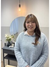 特殊なハサミで作るツヤ感アップの《美髪カット》【服部　美佑】