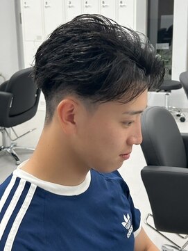 エルマーク 京都駅前(L-MARK) フェザーパーマ/カルマパーマ/メンズ/韓国/眉毛/センターパート