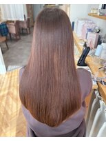 メルク ユニ(merc.uni)&nbsp;柔らかく艶めくモカブラウンで大人上品な美髪へ◎0324