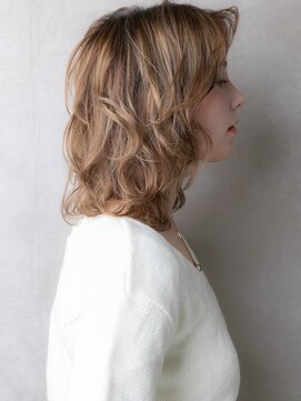 カバーヘア ブリス 上尾西口店(COVER HAIR bliss) ミルクティーベージュブリーチなしくびれレイヤーTd4上尾30代