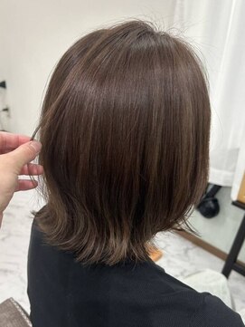シェリー(Cherie) レイヤーボブ×インナーハイライト