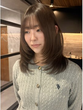 シア 富雄店(Sia.) 顔まわりざくざくレイヤー × beige