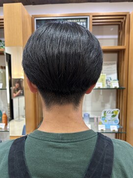 プランタンアヴェダ(printemps AVEDA) 毛流れセンターパート