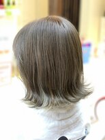 クオリス 上板橋店(QUALIS) 大人可愛い インナーカラー/くすみグレイアッシュ×外ハネボブ