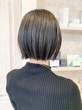 キャアリー(Caary) 福山市人気Caary 可愛いミニボブ＋ぱっつんバング