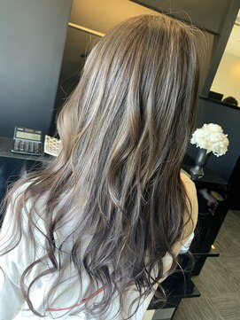 サローネデ アグスティナ バイ サンバンチ(salones de agustina by sanbanchi) 【agustina 明石大久保】グレージュカラー