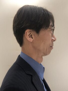 ビュートリアム 梅田(BEAUTRIUM) ビジネス/王道/ショート/センター/40代/50代/梅田