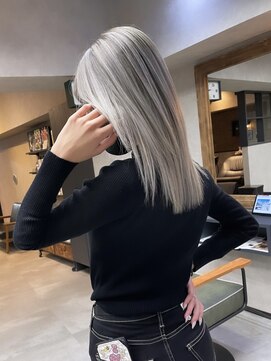 サニー 渋谷(SUNNY) ホワイトバレイヤージュ、ハイライト、ココアベージュ、アッシュ