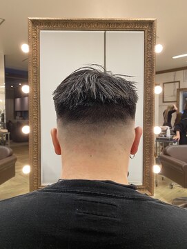 コワファースト 大分(COIFF1RST) フェードクロップ