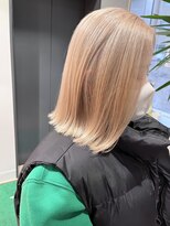 アウラ(AURA)&nbsp;抜きっぱなしハイトーンミルクティーカラー